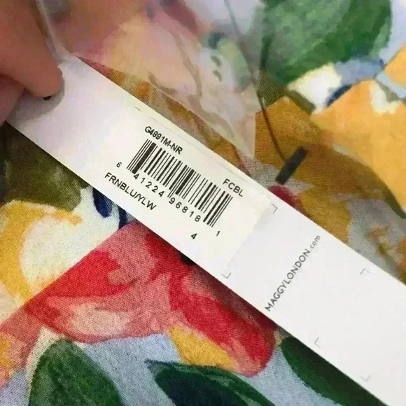 Maggy London Dolman Sleeve Floral A-line Dress - Picture 8 of 10